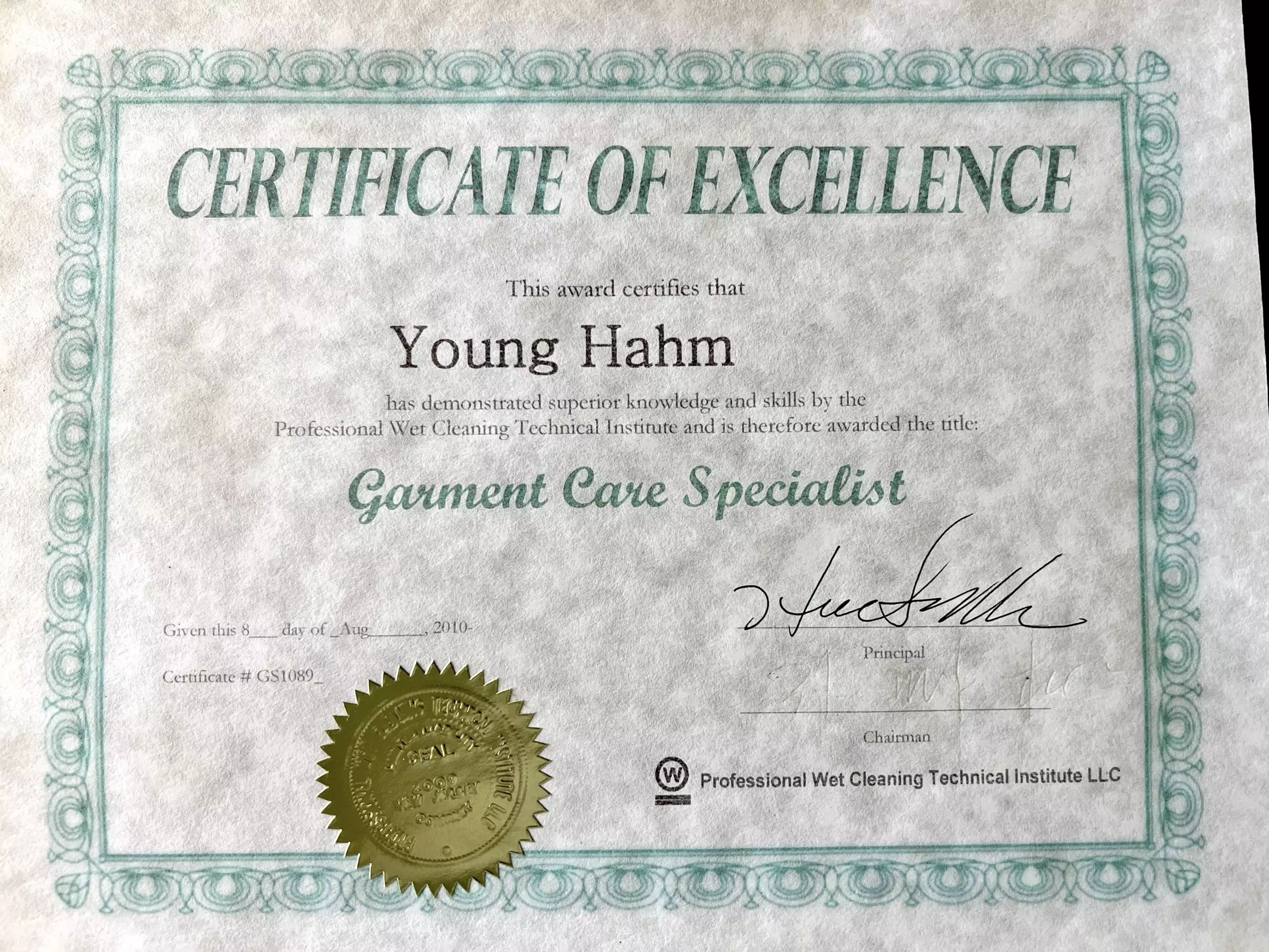 Certificate Of Excellence for Lowry Cleaners: Best Dry Cleaner in Denver Colorado.